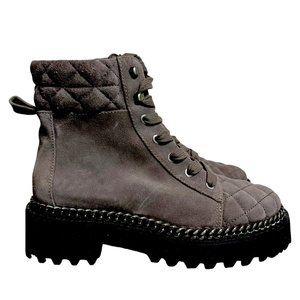 Vince Camuto Merindil Grey Suede Combat Chain Chunky Sole Boots Women's 6 NWOB